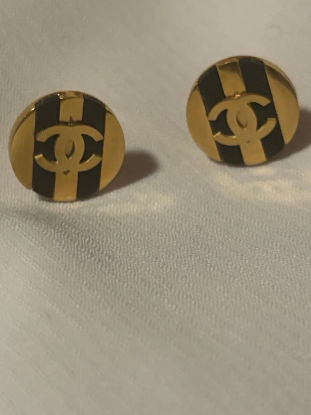 🆕 Vintage CC round studs
